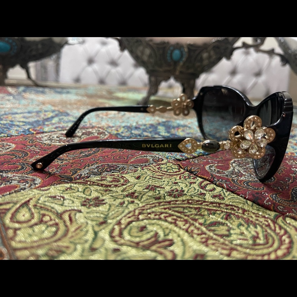 Bulgari sunglasses . - Picture 5 of 14